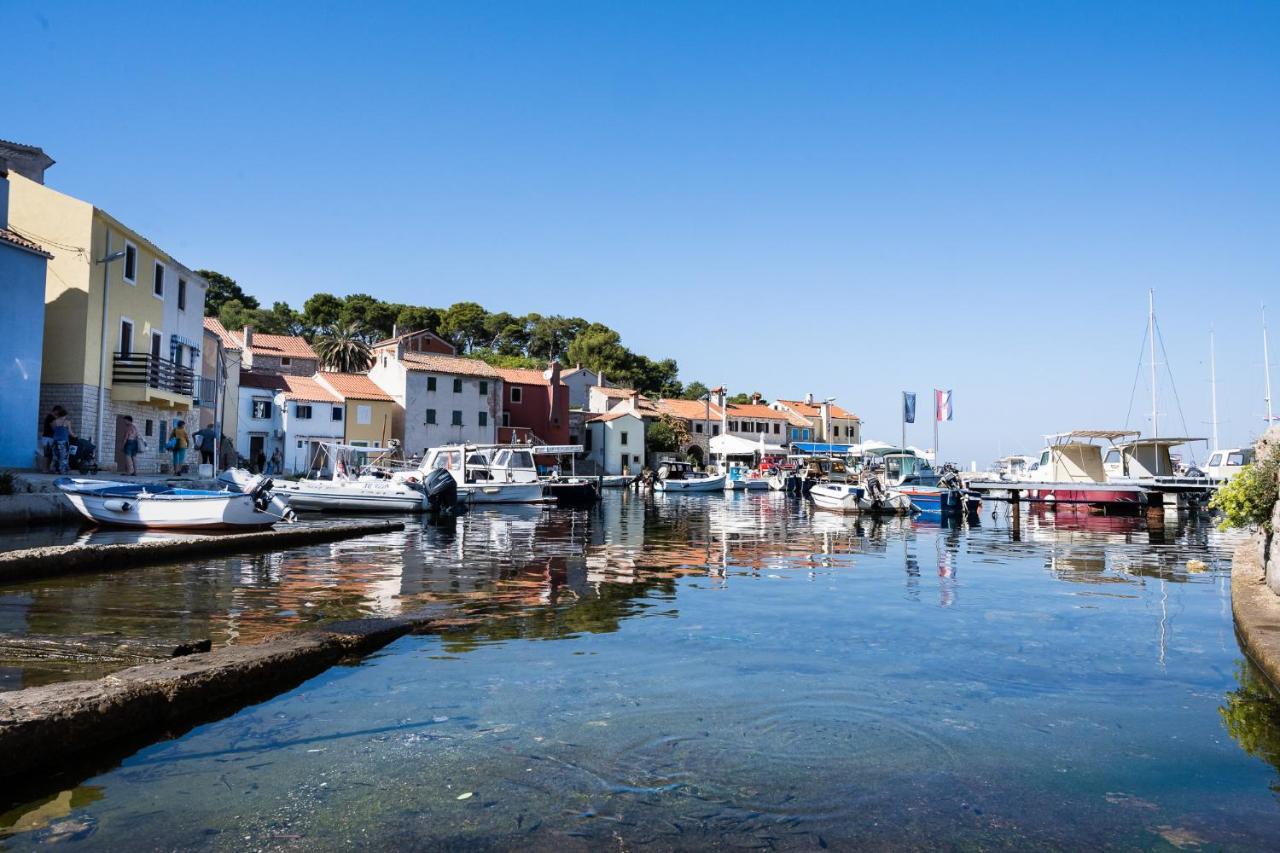 Apartman Corino Veli Losinj Exterior photo
