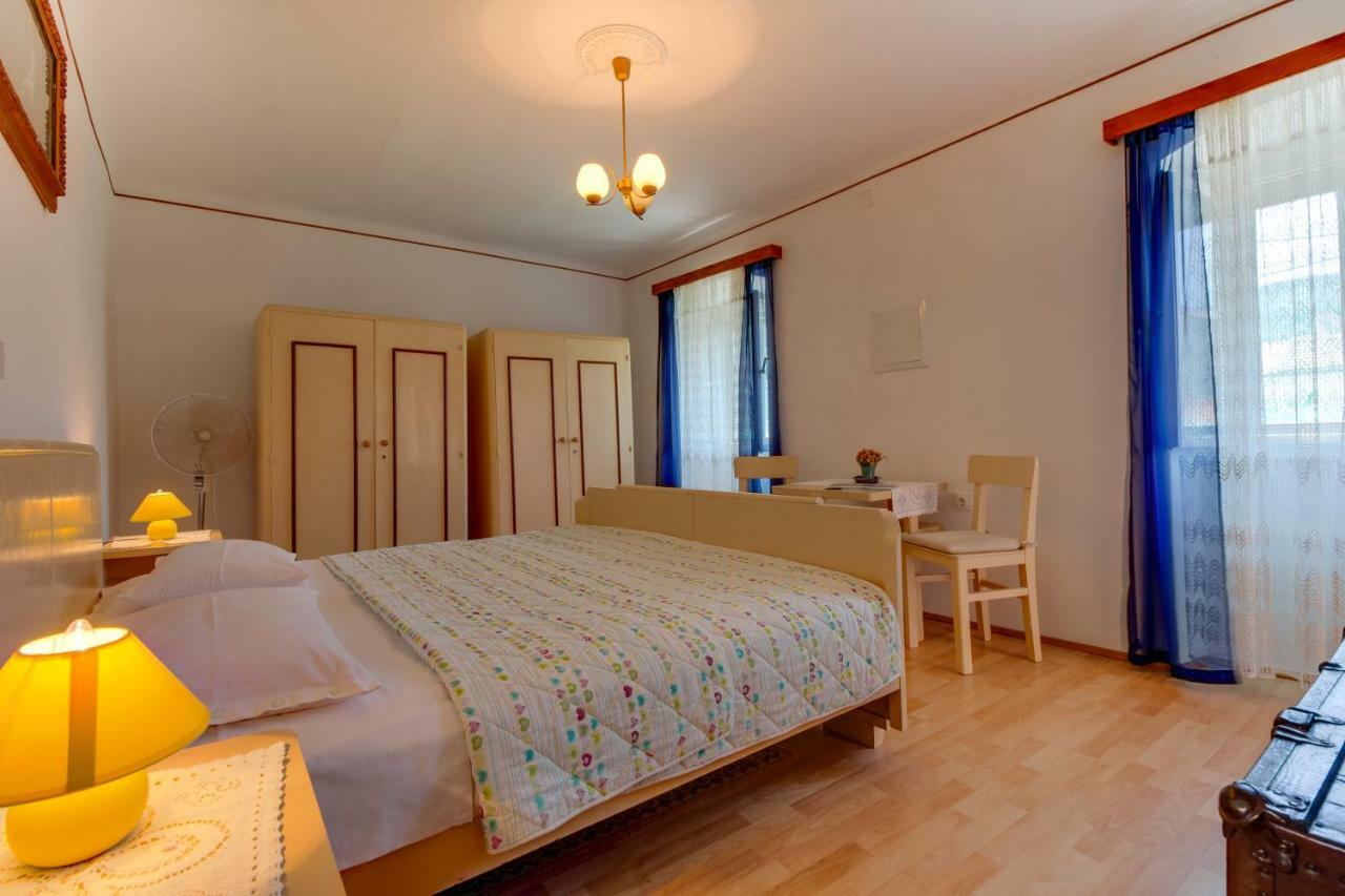 Apartman Corino Veli Losinj Exterior photo